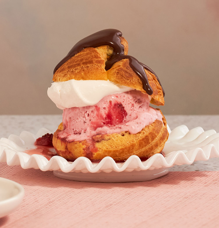 Strawberry Profiterole Cookbook